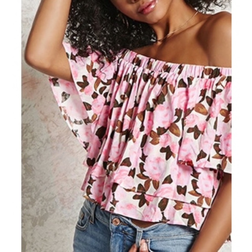 🦋Forever 21 Floral Print Off-The-Shoulder Top